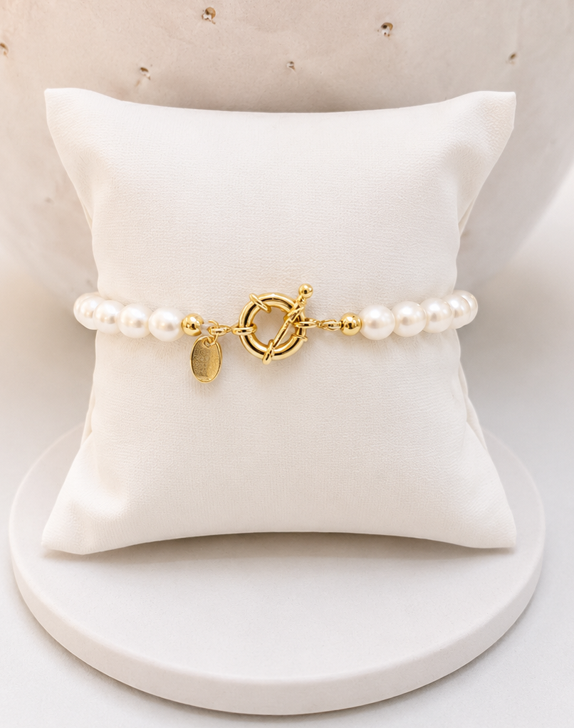
                  
                    Pearl Bay Bracelet
                  
                
