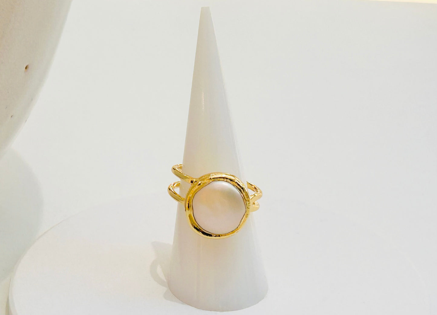 
                  
                    Elara Freshwater Pearl Ring (Adjustable)
                  
                