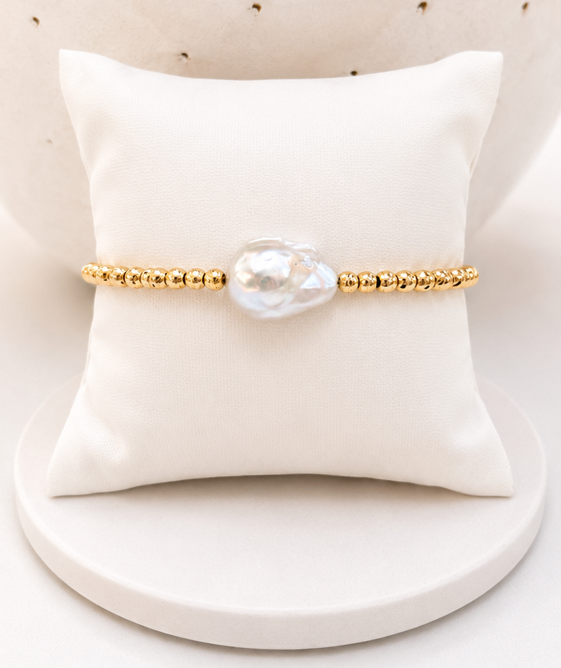 
                  
                    Pearl Muse Bracelet
                  
                