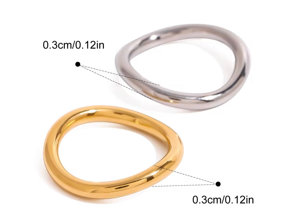 
                  
                    Molten Oval Ring Set
                  
                