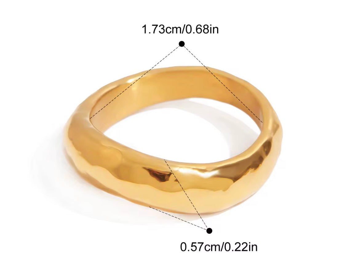 
                  
                    Molten Gold Band Ring Size 7
                  
                