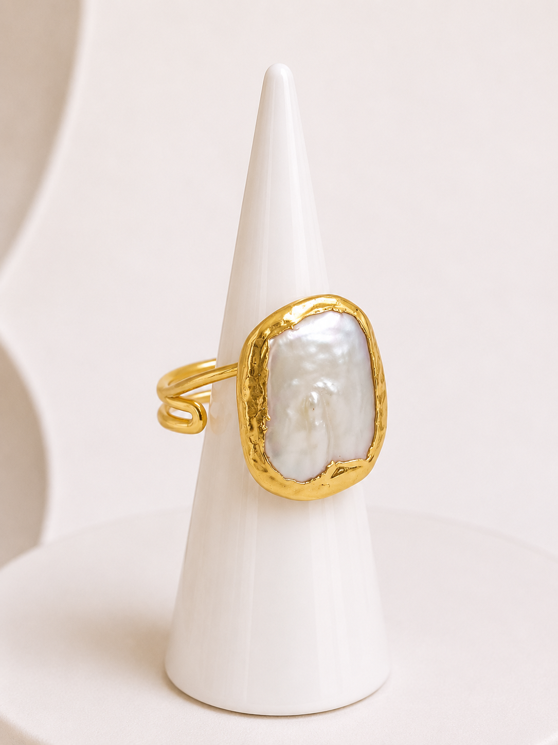 
                  
                    Boho & Mala Natural Freshwater Pearl Statement Ring R1090 (Copy)
                  
                
