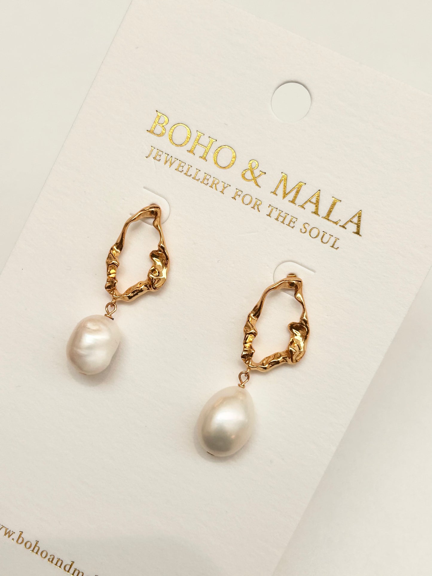 Amelie Organic Pearl Drop Studs - 18K Gold Plated Sterling Silver – Boho & Mala jewellery