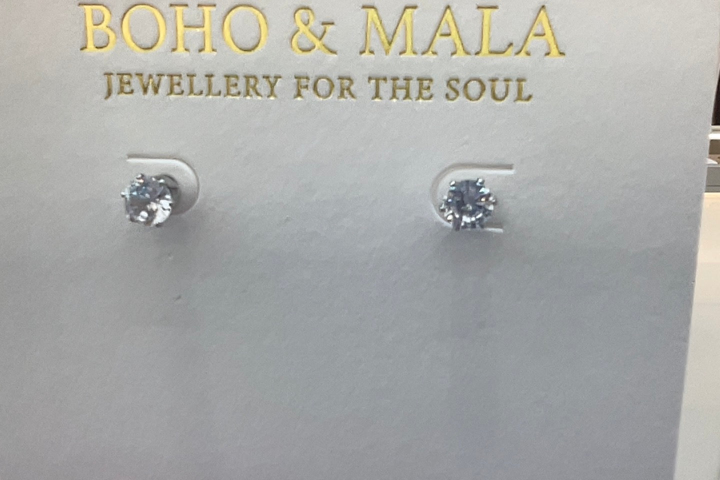 
                  
                    6mm CZ Clear Stud
                  
                