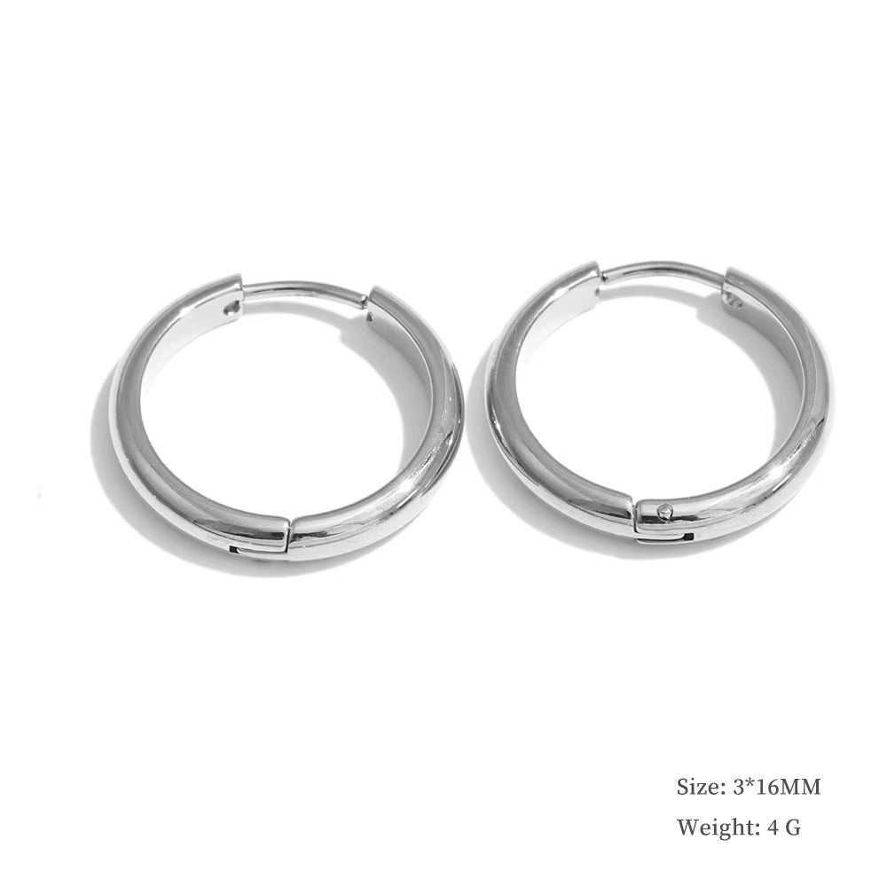 
                  
                    Silver chunky hoop earrings 16mm
                  
                
